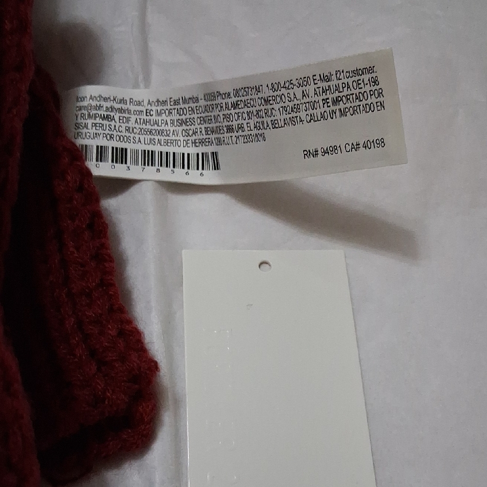 Forever 21 Burgundy Knit Scarf - Picture 6 of 9